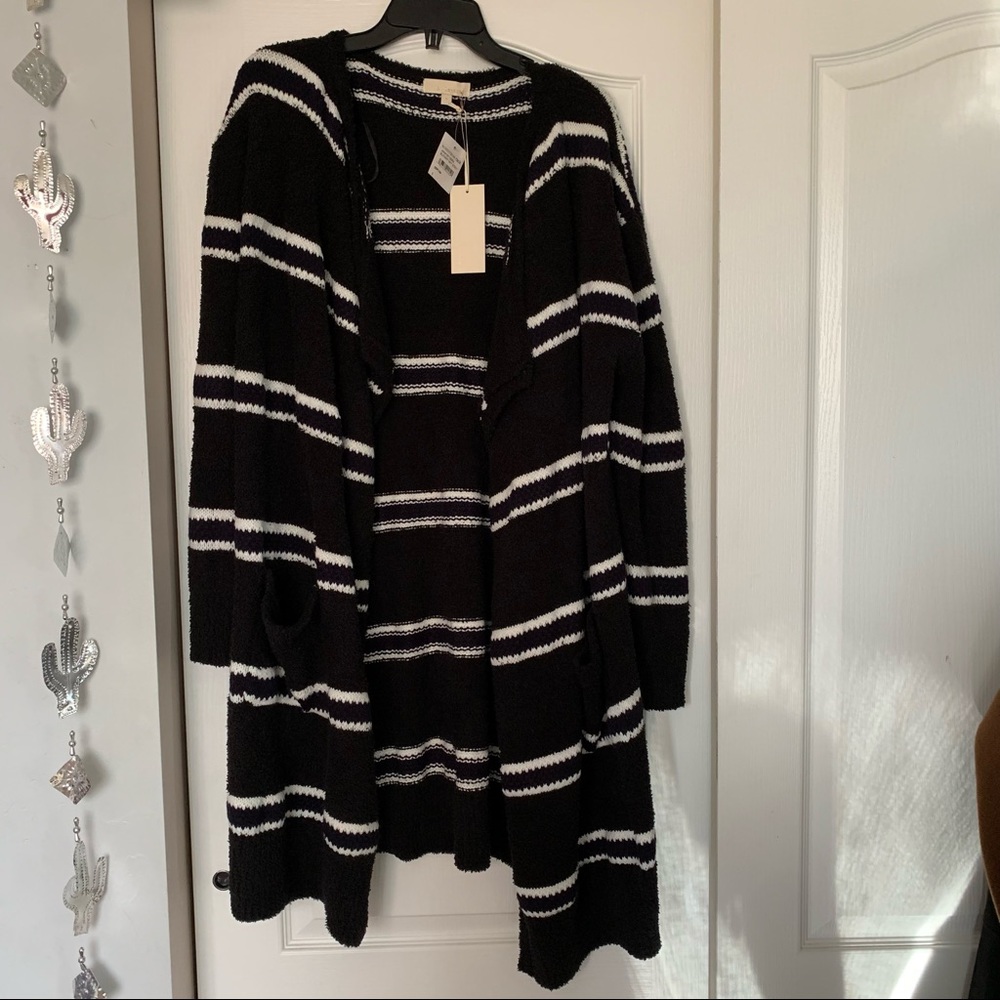 NWT &. Layered black white and navy long cardigan Size S NEW